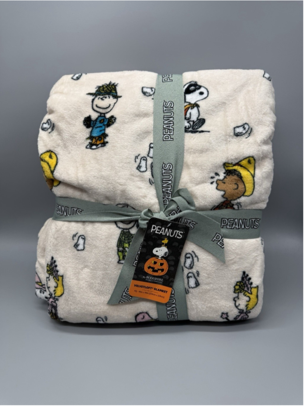 Berkshire Blanket Peanuts Velvet Loft Halloween Costume Characters Throw Blanket